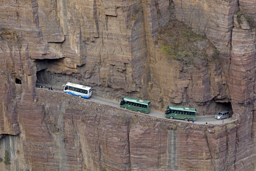 Les 10 trajets de bus les plus dangereux au monde !